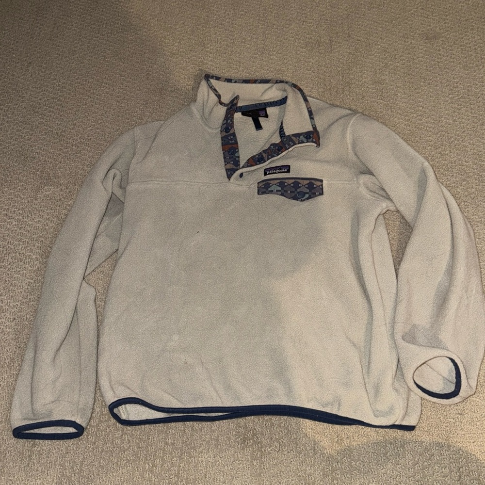 Cream Patagonia snap